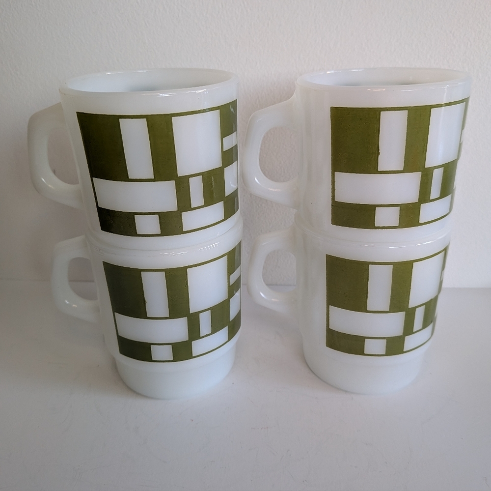 Anchor Hocking Fire King milk glass mugs retro MCM green Geometric Checker (4)